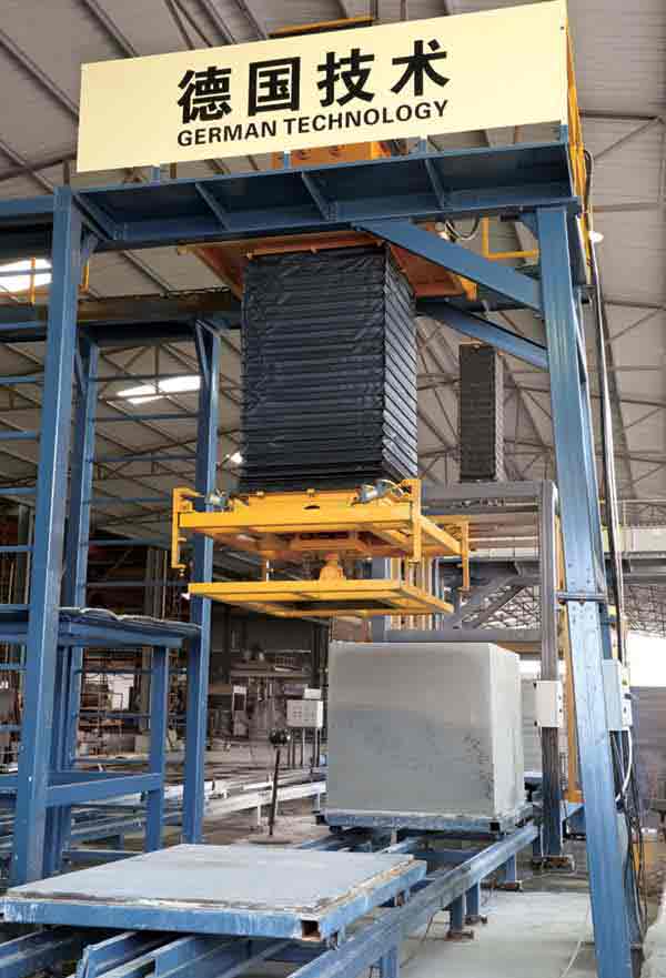 陶粒自保温砌块脱模机 现代化陶粒混凝土砌块生产线中的关键设备